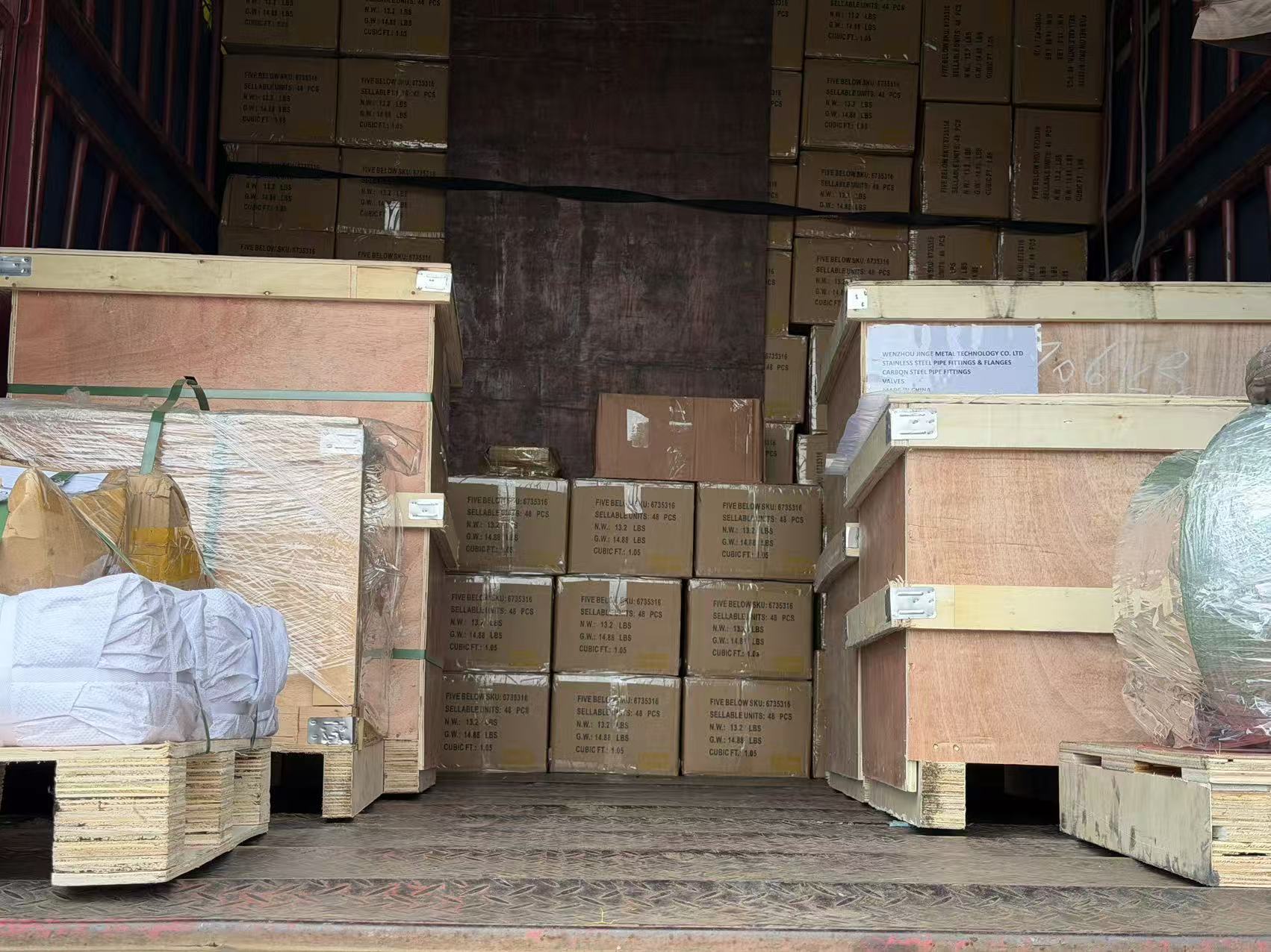 Produk Perpaipan Perindustrian Komprehensif Dihantar ke Vietnam – Penyumberan Sehenti untuk Pelanggan Global